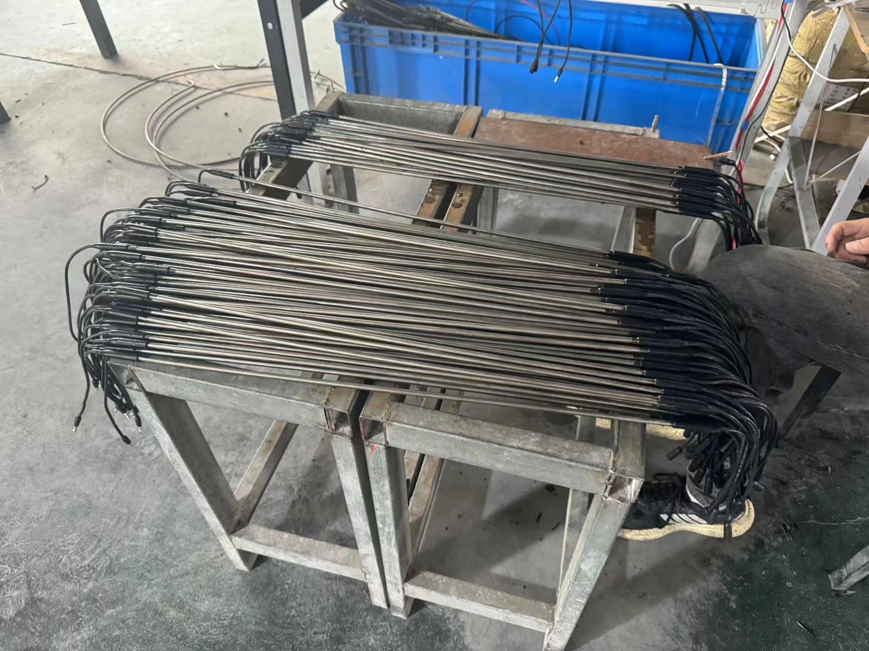 defrost heater tube4